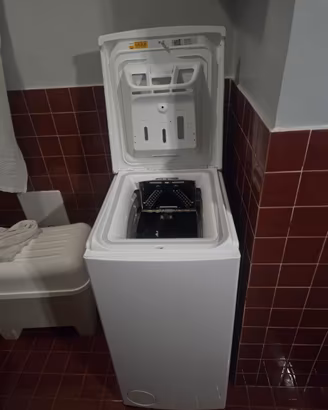 Lavatrice Whirlpool carica dall’alto 6 kg salvaspa