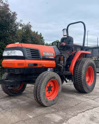 T28 Trattore Kubota 50 CV per prati