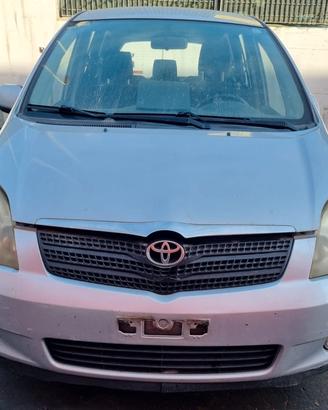 Ricambi Toyota Corolla Verso 2003 2.0 TDI 1CDFTV