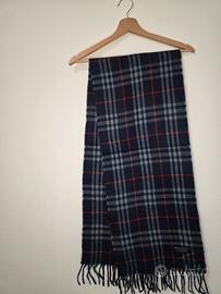 Sciarpa elegante  Unixes iconica Burberry  