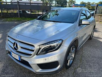 MERCEDES-BENZ GLA 200 d Automatic 4Matic Premium P