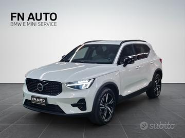 Volvo XC40 B3 automatico Plus Dark