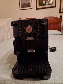 Macchina da caffè automatica De'Longhi 