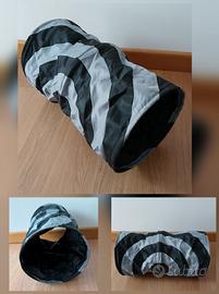 Diversi giochi per gatti