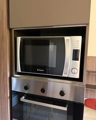 Microonde Candy con grill – CMXG 300S (AG928AE9) –