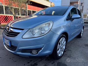 OPEL Corsa 1.4 16V 5 PORTE COSMO