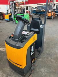 Carrelli elevatori e trattorini seminuovi