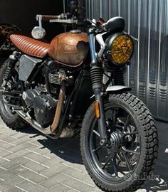 Triumph boneville 900