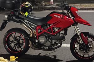 Ducati Hipermotard 796