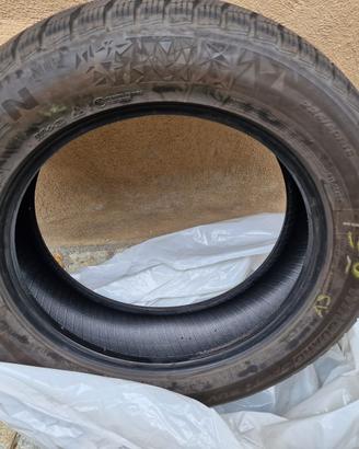 4 pneumatici invernali  225 /60 r18 104v nexen