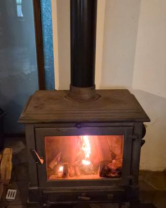 Stufa a legna in ghisa 11 KW