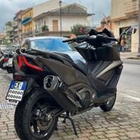 Kymco AK 550 12.600km