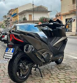 Kymco AK 550 12.600km