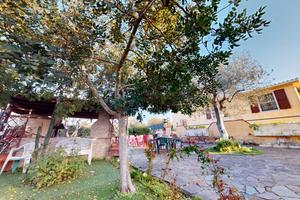 Bancali. Casa indipendente con giardino e terreno