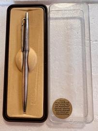 Penna a Sfera Vintage CARAN D’ACHE MADISON Argento