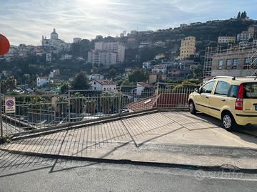 POSTO AUTO SCOPERTO - Adiacente strada