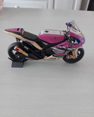 yamaha m1 valentino rossi 