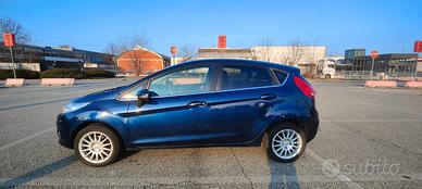 FORD Fiesta 6ª serie - 2011