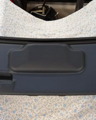 Pannello baule Fiat Punto 176