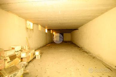 CAPANNONE A FARA GERA D'ADDA