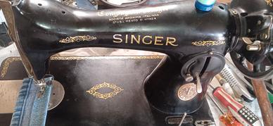 Macchina per cucire Singer antica 