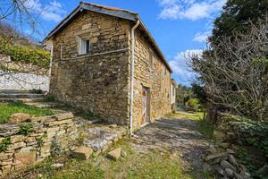 CASA INDIPENDENTE A DOLCEACQUA