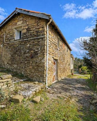 CASA INDIPENDENTE A DOLCEACQUA