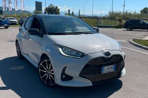Toyota Yaris gr-line 1.5cc 116cv hybrid