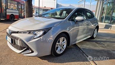 Toyota Corolla 1.8h Business Tech cvt