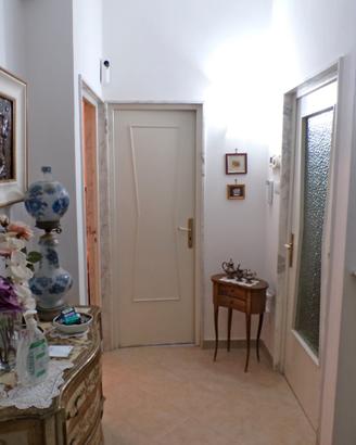 Posto letto matrimoniale in casa condominiale