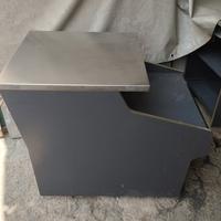 tavoli con piano in acciaio inox 