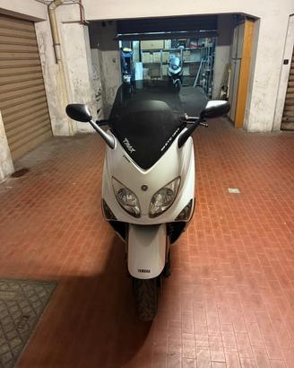 Yamaha T-Max 500 – 2004