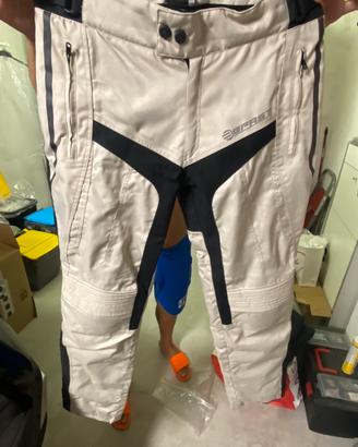 Pantaloni da moto con imbottitura