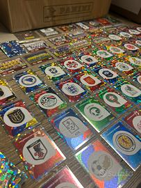 Set scudetti e FWC Fifa World Cup 2026 panini