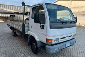 Nissan Cabstar cassonato carroattrezzi