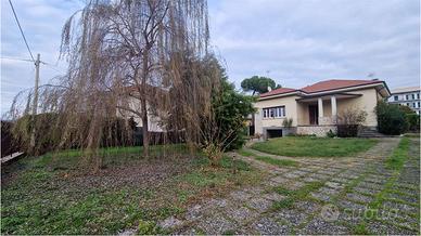 Villa a Varano Borghi