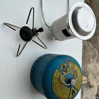 Lampada e fornelletto campeggio