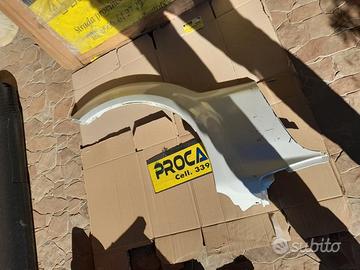 Fascione posteriore sinistro colore bianco Suzuki