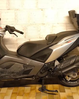 Aprilia SRV 850