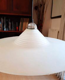 Lampadario sospeso in vetro opalino