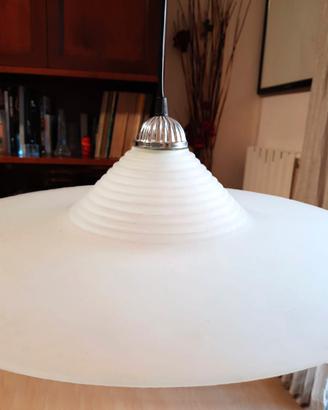 Lampadario sospeso in vetro opalino