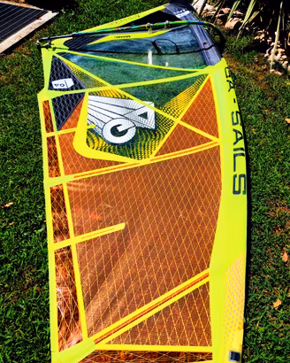 Vela Windsurf 