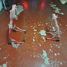 Cavalletti per moto anteriori e posteriori 