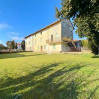 CASA SEMINDIPENDENTE A CASTIONS DI STRADA