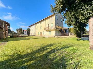 CASA SEMINDIPENDENTE A CASTIONS DI STRADA