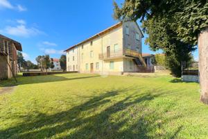 CASA SEMINDIPENDENTE A CASTIONS DI STRADA