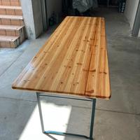 Set tavolo e panche in legno
