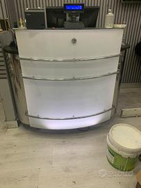 Arredamento per salone parrucchieri