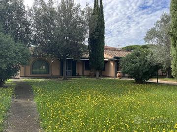 Villa a Cecina