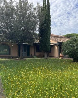 Villa a Cecina